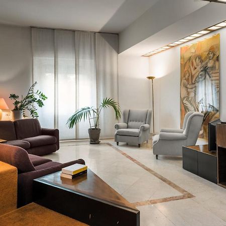 Apartamento Flats4Rent Residenza Ai Tigli Verona Exterior foto